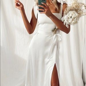 Mumu Weddings Garden Midi Dress in Ivory Luxe Satin size small NEVER WORN